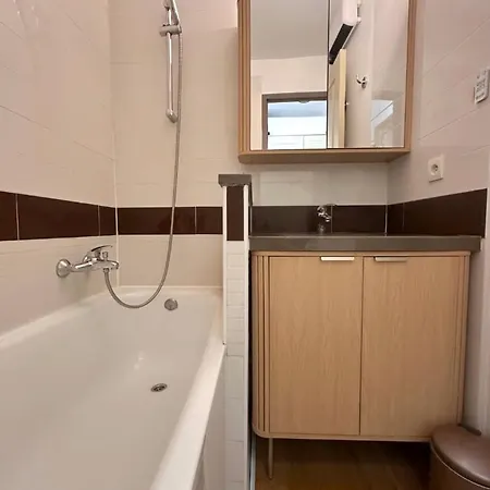 Ground Floor With Sea View And Pools In Cap Esterel Appartement *