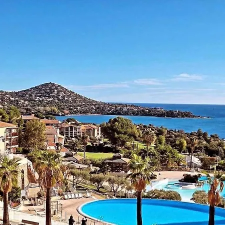 Ground Floor With Sea View And Pools In Cap Esterel * Saint-Raphaël